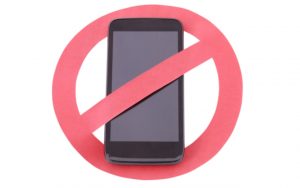 nuovo divieto di usare i canali social