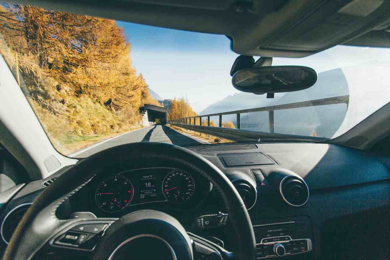 Auto accelerazione